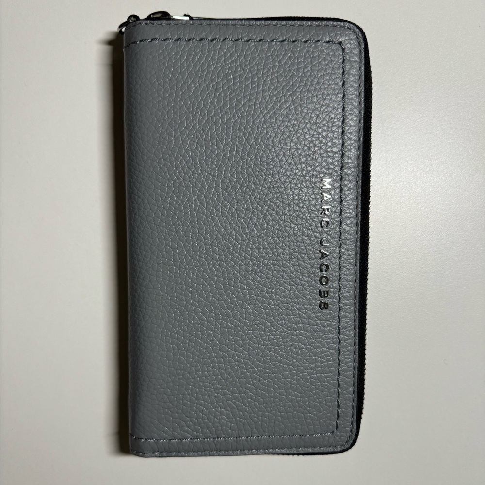 MARC JACOBS Multi Color Leather Zip-Around Wallet Wristlet